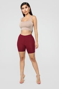 03-20-19_Studio_2_DV_15-08-33_49_RP32198_Burgundy_15853_JD_1414x2121.jpg