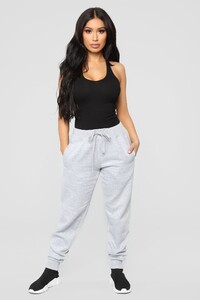 08-09-18_Studio_2_14-04-05_69407_Black0585_AJ_1414x2121.jpg