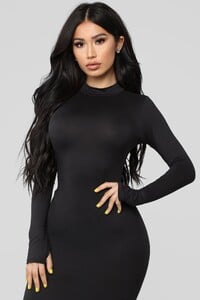 08-28-18_Studio_2_11-36-12_D5246_Black0492_NT_1414x2121.jpg