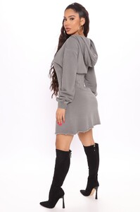 09-02-20Studio2_RM_SA_14-52-47_44_SD377SD31705_Grey_3250_RA_1414x2121.jpg