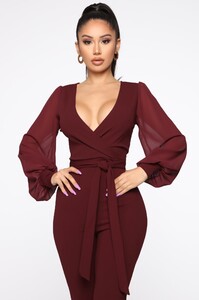 09-13-19_Studio_2_MA_PR_09-27-45_8_J3392_Burgundy_20166_CC_JK_KL_1414x2121.jpg