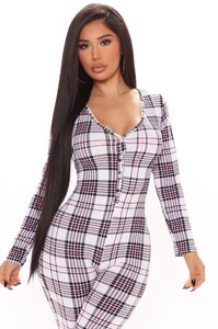 10-21-20Studio2_BB_SD_10-05-23_3_1OPBLKPNKPLAID_BlackPink_1228_RA_1414x2121.jpg