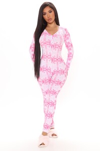 10-21-20Studio2_BB_SD_10-15-00_5_1OPPINK_Pinkcombo_1245_RA_1414x2121.jpg