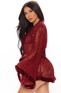 10-22-20Studio2_MS_SD_11-57-59_18_9411469_Wine_2039_RG_1414x2121.jpg