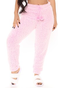 10-28-20Studio2_MS_13-30-59_32_1JA144_Pink_1237_JK_1414x2121.jpg