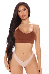 10-28-20Studio2_MS_SA_12-01-49_30_JC38583_Chocolate_1_NT_1414x2121.jpg