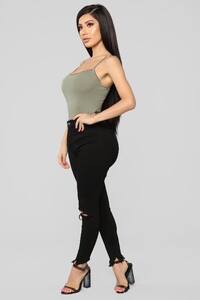 10-30-18_Studio_2_11-54-02_63000_Olive0427_JD_1414x2121.jpg