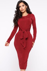 10-30-19_Studio_2_MA_LE_11-11-50_16_D10553_Burgundy_CC_4655_JK_WG_1414x2121.jpg