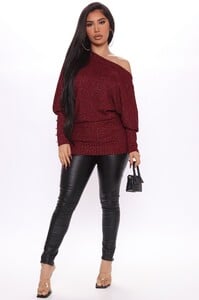 11-16-20Studio2_JP_SD_11-42-03_21_M9T463_Burgundy_0145_EH_1414x2121.jpg
