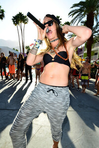 Elliphant+Refinery29+x+AOK+Present+Paradiso+Y62IS2pjykBl.jpg