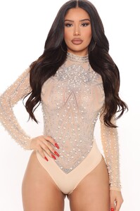 12-11-20Studio2MS__11-43-03_19_BCCBS22264_Nude_14038_KL_1414x2121.jpg
