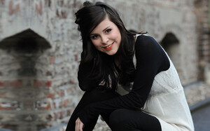 125074192_lena-meyer-landrut-008.jpg