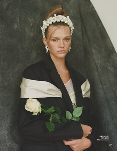 Vogue Mode et Beauté-Décembre 2020 06.jpg