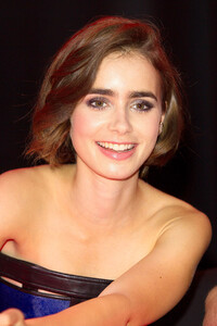lily-collins-attends-love,-rosie-signing-007.jpg