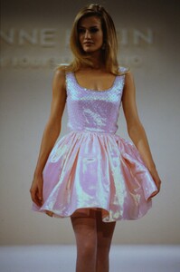 1524923589_anne-klein-ss-1992(1).thumb.jpg.999abee120c4186efd0c68f258be1a0a.jpg