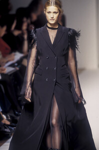 1666913666_jil-sander-fw-1993(15).thumb.jpg.63c4215f31060ad38389aca73b83818c.jpg