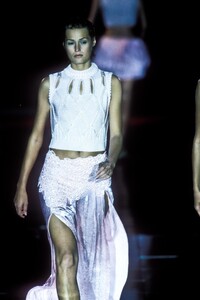 1858655462_Versace1994WomenRTW162.thumb.jpg.03aa08b329d0d7328faccc80e5588fba.jpg