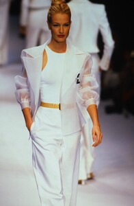 1898165609_herve-leger-ss-1997(12).thumb.jpg.90c6427df7a9ad4e75bf54b7b0245f93.jpg