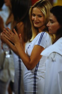 1906397378_dkny-ss-1994(10).thumb.jpg.12d7d9ff95ed2fe0b58d2f0698247271.jpg