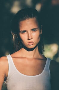 2107416824_Polina_Yexley(11).thumb.jpg.bda2275ce83b63f8336741d5034954e7.jpg