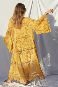 Load image into Gallery viewer, Botticelli Mantra Kimono.jpg