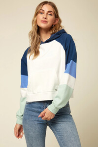 Mel Pullover - Insignia Blue _ O'Neill_0004.jpg