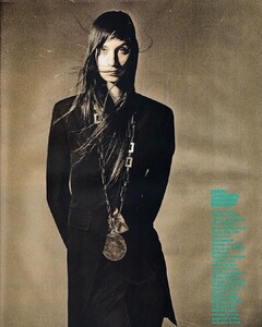 382612397_ELLEItalia1988bykimknott01.thumb.jpg.7f10bc84ccd96b9aa2e767c452374401.jpg