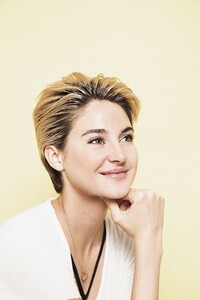 716713f0b76f5d7ab7bbf8a1bd37ebb2--shailene-woodly-female-celebrities.jpg