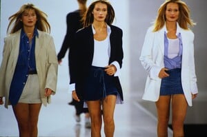 72924735_dkny-ss-1994(5).thumb.jpg.168c051c7cef987815e9b8412f5bc4d3.jpg