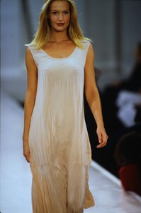 742926490_dkny-ss-1994(3).thumb.jpg.7fd005b0373ce9ce5ae2939795a5c480.jpg