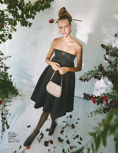 Vogue Mode et Beauté-Décembre 2020 05.jpg