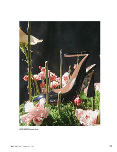 Vogue Mode et Beauté-Décembre 2020 08.jpg