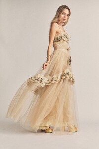 AVIANNA-GOWN-CHAMPAGNE-1_d9bd4fb8-0398-450b-93ae-84d2cec5f6da.jpg