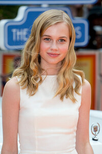 Angourie_Rice.thumb.jpg.d668479ad2718045ad3d3f32f63bcec2.jpg