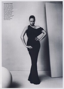 BK_Testino_US_Vogue_April_2009_08.thumb.jpg.14b360ece940d5ae98e69e50e81d5d22.jpg