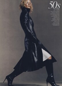 Belle_Meisel_US_Vogue_August_2003_09.thumb.jpg.ca9f7b19fd5bbaed40001db327cc0e57.jpg