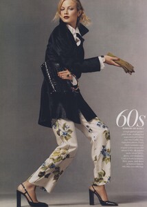 Belle_Meisel_US_Vogue_August_2003_11.thumb.jpg.073a3dae15a42b4f3e0619483a73cc6f.jpg