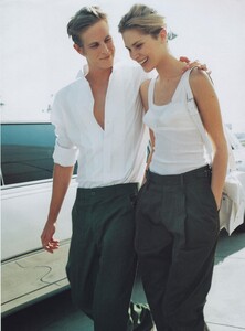 Boy_Testino_US_Vogue_February_2001_08.thumb.jpg.0ce447f084fcdc03c9fcb49a76162486.jpg