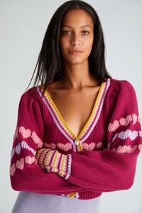 Buena-Cardigan-Warm-Heart-5.jpg