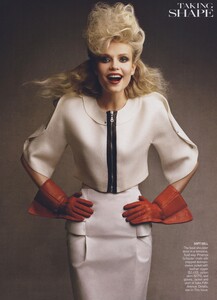 Demarchelier_US_Vogue_April_2009_02.thumb.jpg.c2eb314c0b11ab0d64f91de1ee7c6c73.jpg