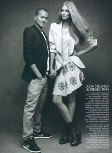 Demarchelier_US_Vogue_May_2009_06.thumb.jpg.a504cf7b31e4f775aa8f4a24cd5b7871.jpg