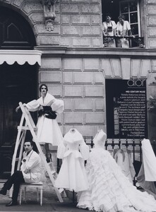 Demarchelier_US_Vogue_October_2008_03.thumb.jpg.490b3aa867e07468f597bb9c0a041049.jpg