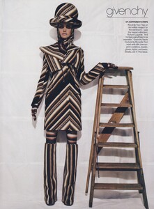 Demarchelier_US_Vogue_October_2008_13.thumb.jpg.6057892d2a7835408225a928e700a1f5.jpg
