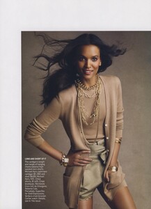 Desert_Demarchelier_US_Vogue_March_2009_04.thumb.jpg.1e5c92b21f2cec65cd08e6f8316cc1c8.jpg