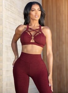 Dream_Sports_Bra_BlkCherry_01.jpg