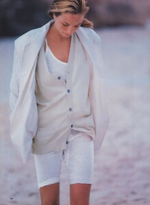 Easy_Demarchelier_US_Vogue_May_1988_03.thumb.jpg.3a0ca2802d720e28badaaec312b870f7.jpg