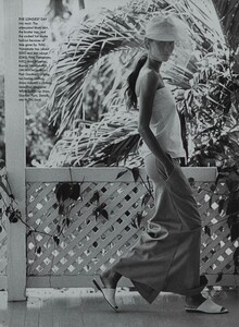 Elgort_US_Vogue_April_1999_12.thumb.jpg.a87e6561d5c09238fa512c4c60330443.jpg