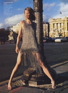 Elgort_US_Vogue_April_2001_05.thumb.jpg.87b26b0e9ad53c974312d855716803d6.jpg