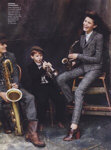 Elgort_US_Vogue_October_2008_12.thumb.jpg.d799b710f49f3a8beb65be84e188ccc6.jpg