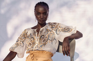 FashionTrends-13.thumb.jpg.759a22407f641125525e1f48a9724446.jpg